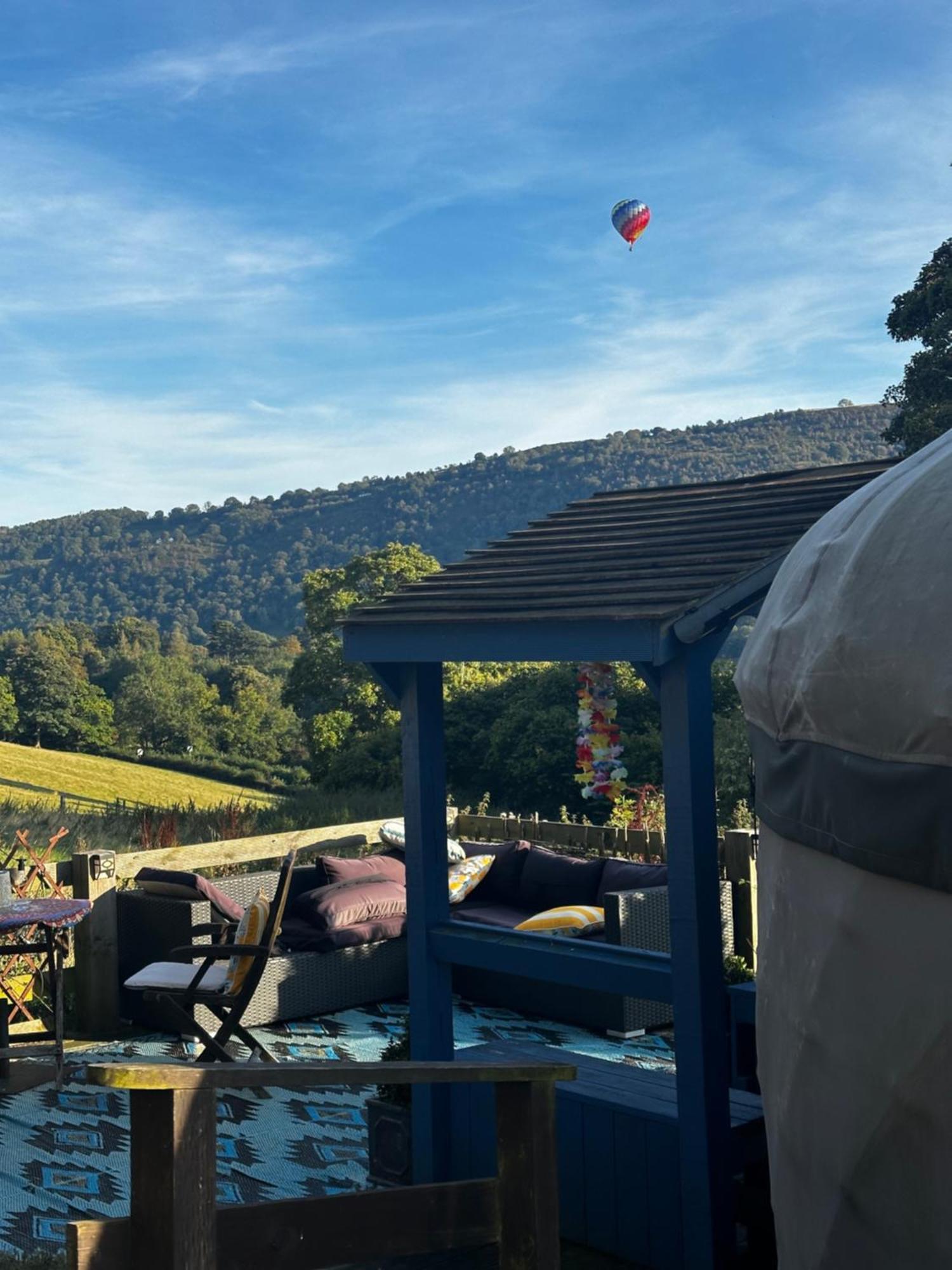 Sunbank Yurt Hotel Llangollen Exterior photo